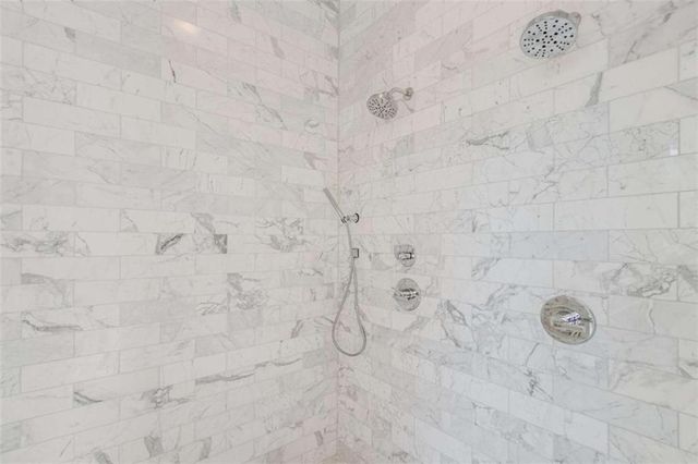 6226 Random Winds Bluff, Gainesville, GA 30506