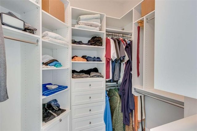 6226 Random Winds Bluff, Gainesville, GA 30506