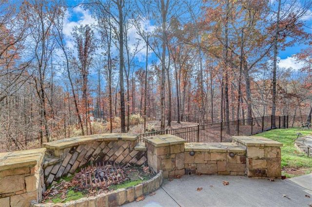 6226 Random Winds Bluff, Gainesville, GA 30506