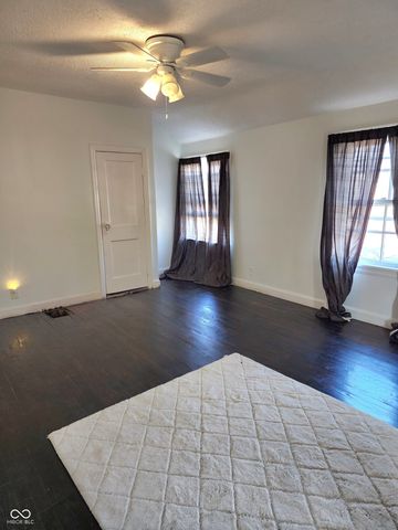 1512 Grand Avenue, Columbus, IN 47201