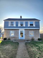 1512 Grand Avenue, Columbus, IN 47201