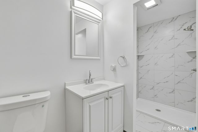 275 Broad Street APT 9, Meriden, CT 06450