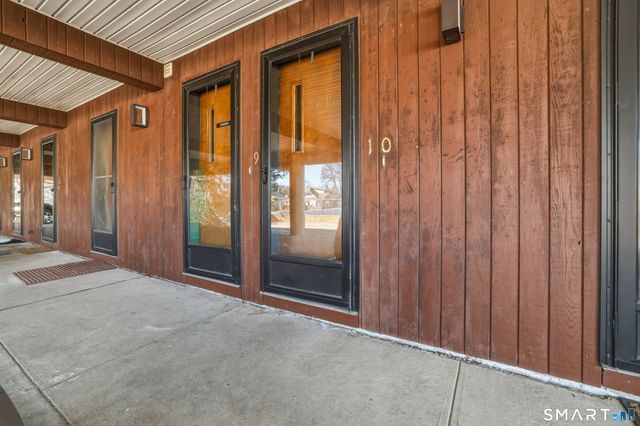 275 Broad Street APT 9, Meriden, CT 06450