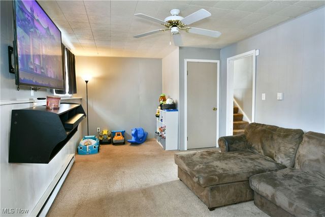 3123 Malibu Drive SW, Warren, OH 44481