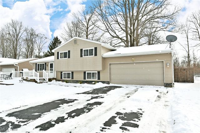 3123 Malibu Drive SW, Warren, OH 44481