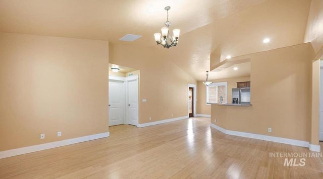 3889 N Maple Grove Rd, Boise, ID 83704