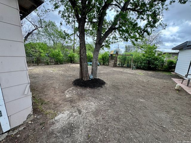 275 Lansing, San Antonio, TX 78207