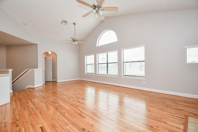 3715 Main Plaza Drive, Houston, TX 77025