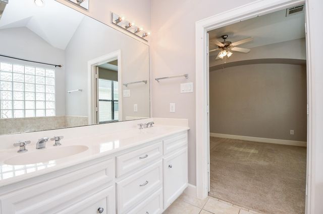 3715 Main Plaza Drive, Houston, TX 77025