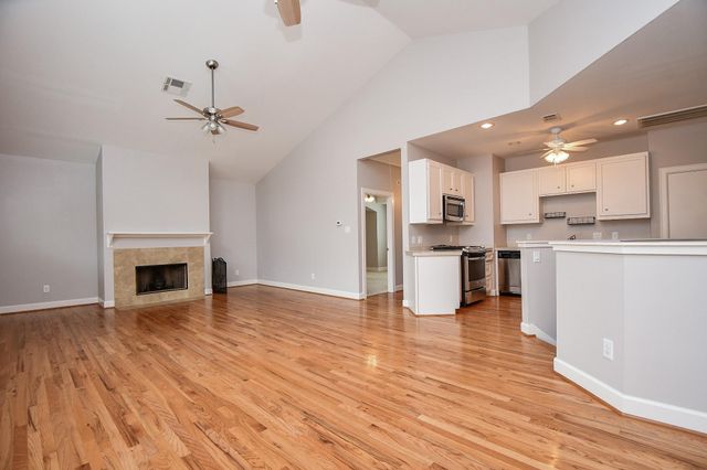 3715 Main Plaza Drive, Houston, TX 77025