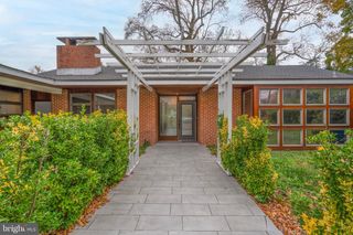 2227 E LANDIS AVE, Vineland, NJ 08361