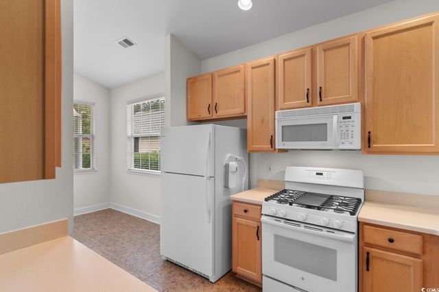 821 LaQuinta Loop, Murrells Inlet, SC 29576