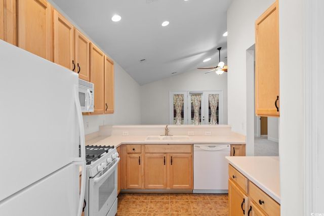 821 LaQuinta Loop, Murrells Inlet, SC 29576