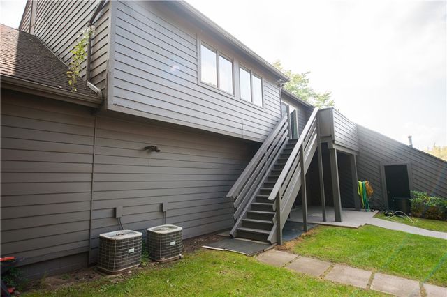 260 Hogan Road, Perinton, NY 14450