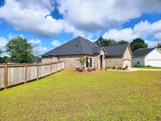 109 Raspberry Trail, Perry, GA 31069