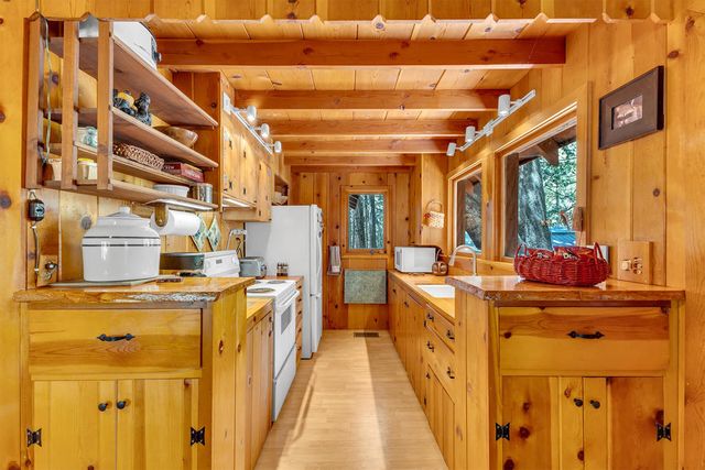 55170 Daryll Road, Idyllwild, CA 92549