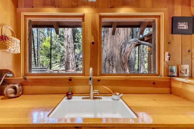 55170 Daryll Road, Idyllwild, CA 92549