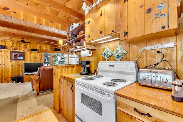 55170 Daryll Road, Idyllwild, CA 92549