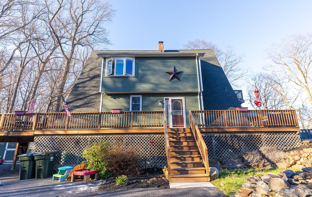 17 Hilltop Avenue, Newburgh, NY 12550