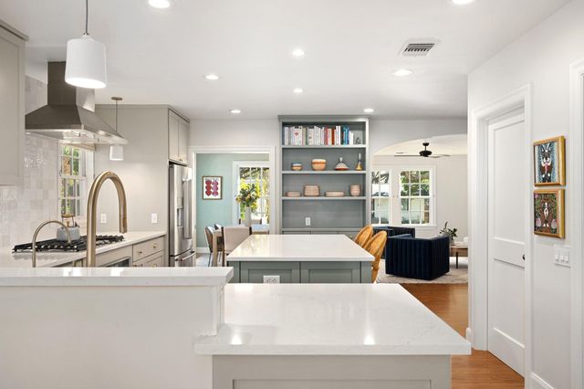 3204 Kerbey LN, Austin, TX 78703