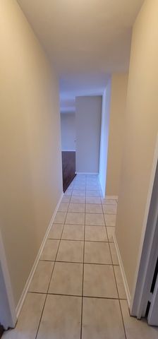 1515 E Central Road 318C, Arlington Heights, IL 60005