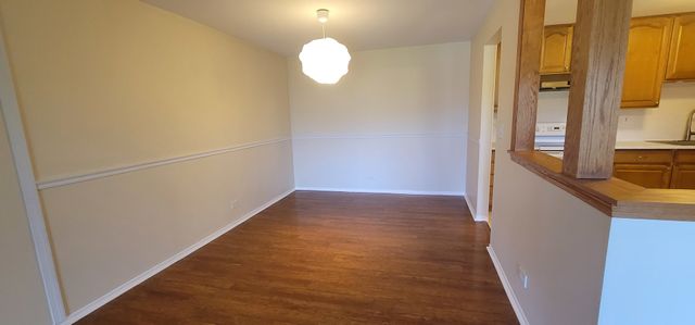1515 E Central Road 318C, Arlington Heights, IL 60005