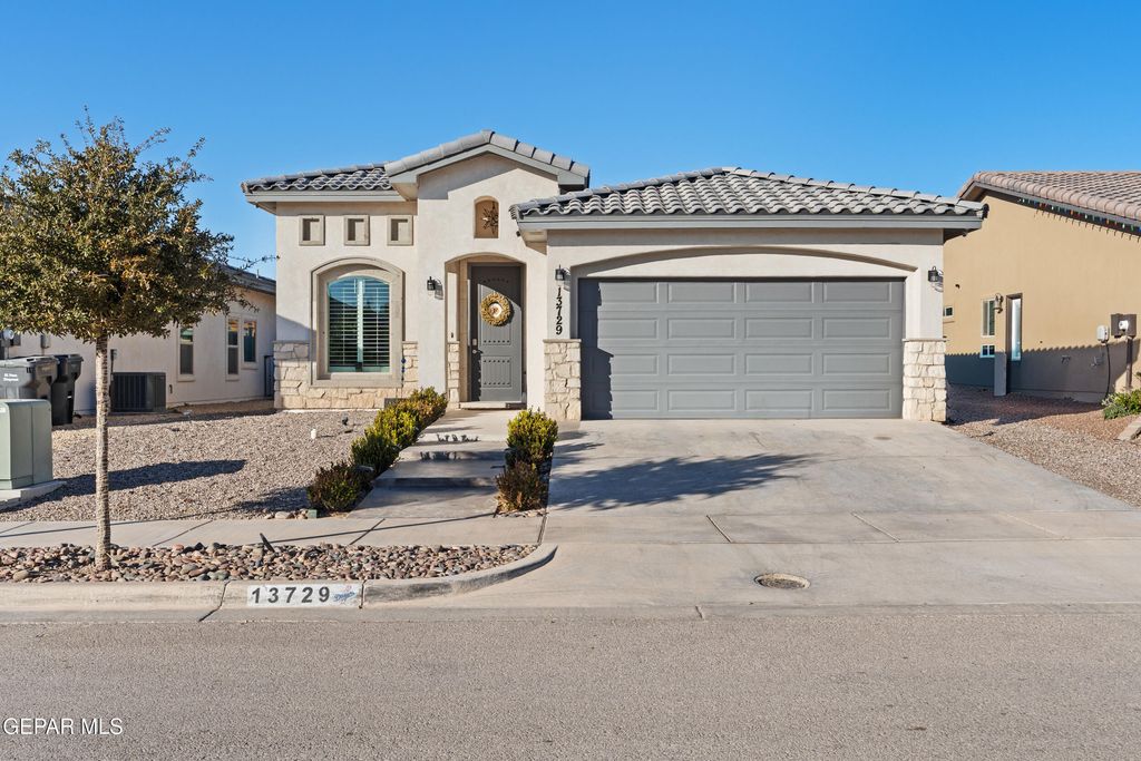 13729 WINFORD Avenue, El Paso, TX 79928