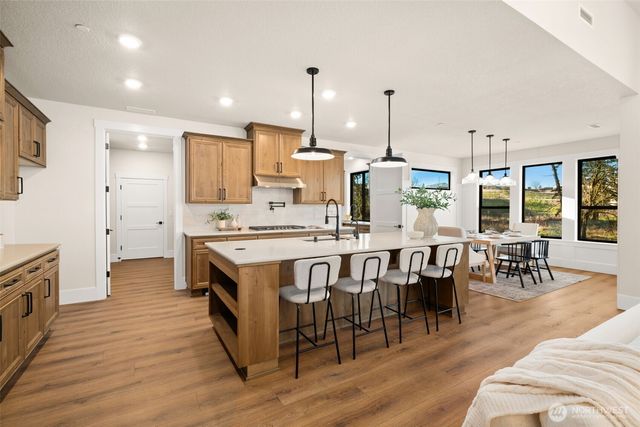 17104 NW 7TH Avenue, Ridgefield, WA 98642