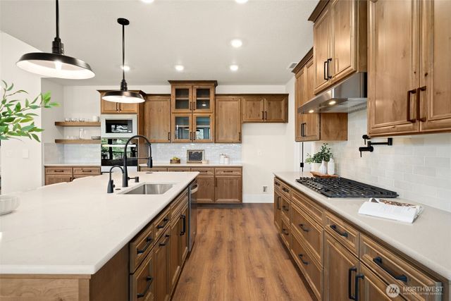 17104 NW 7TH Avenue, Ridgefield, WA 98642