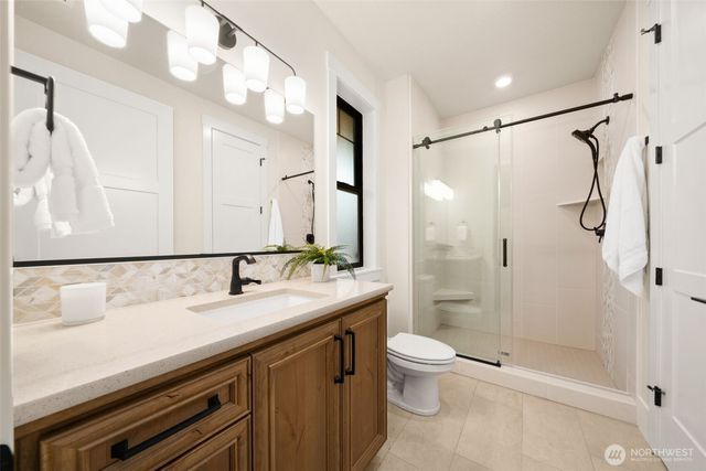 17104 NW 7TH Avenue, Ridgefield, WA 98642