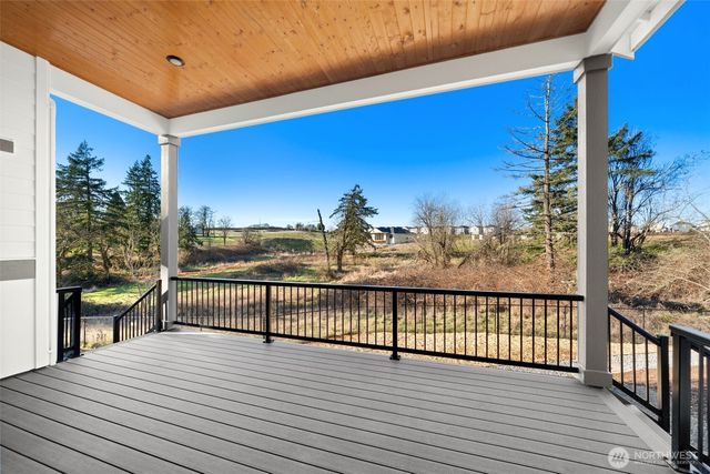 17104 NW 7TH Avenue, Ridgefield, WA 98642