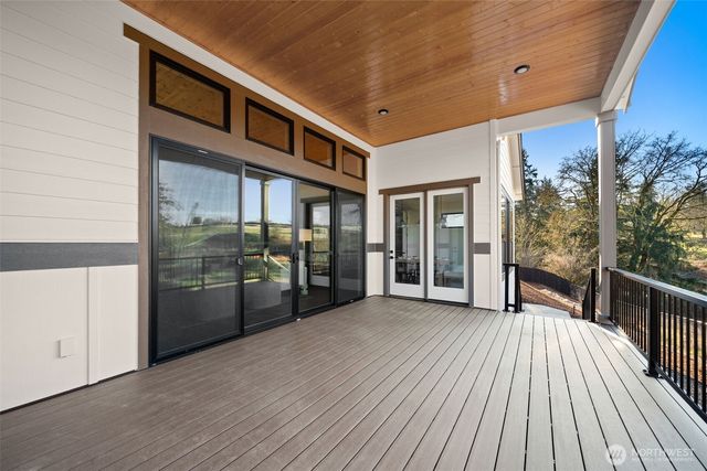 17104 NW 7TH Avenue, Ridgefield, WA 98642