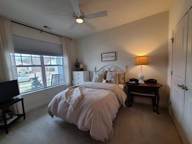 643 Cadence CIRCLE, Lake Geneva, WI 53147