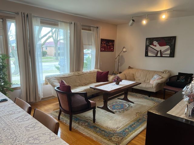 7810 Tripp Avenue, Skokie, IL 60076