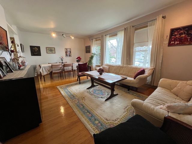 7810 Tripp Avenue, Skokie, IL 60076