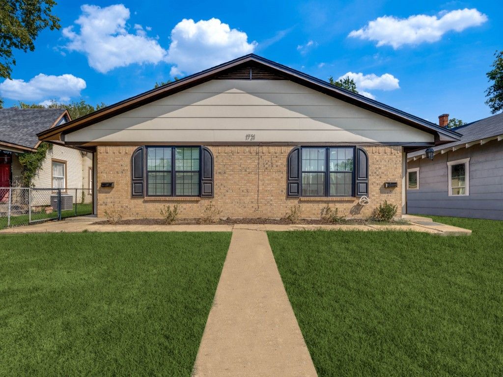1721 W Walker Street A and B, Denison, TX 75020