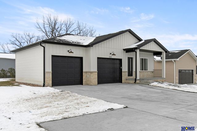 1311 SW 36th Street, Lincoln, NE 68522