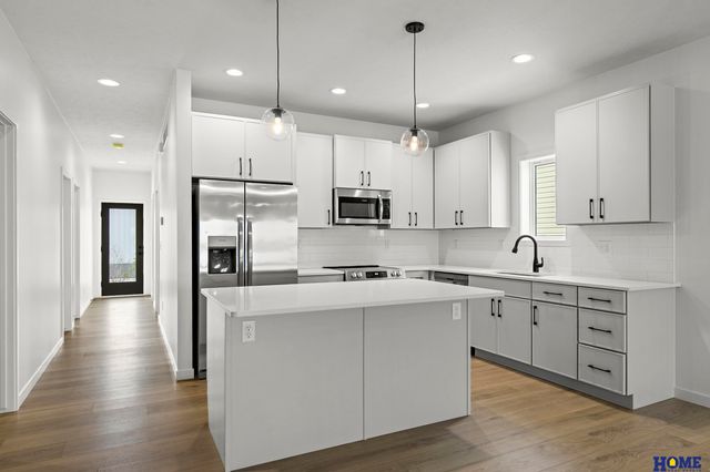 1311 SW 36th Street, Lincoln, NE 68522