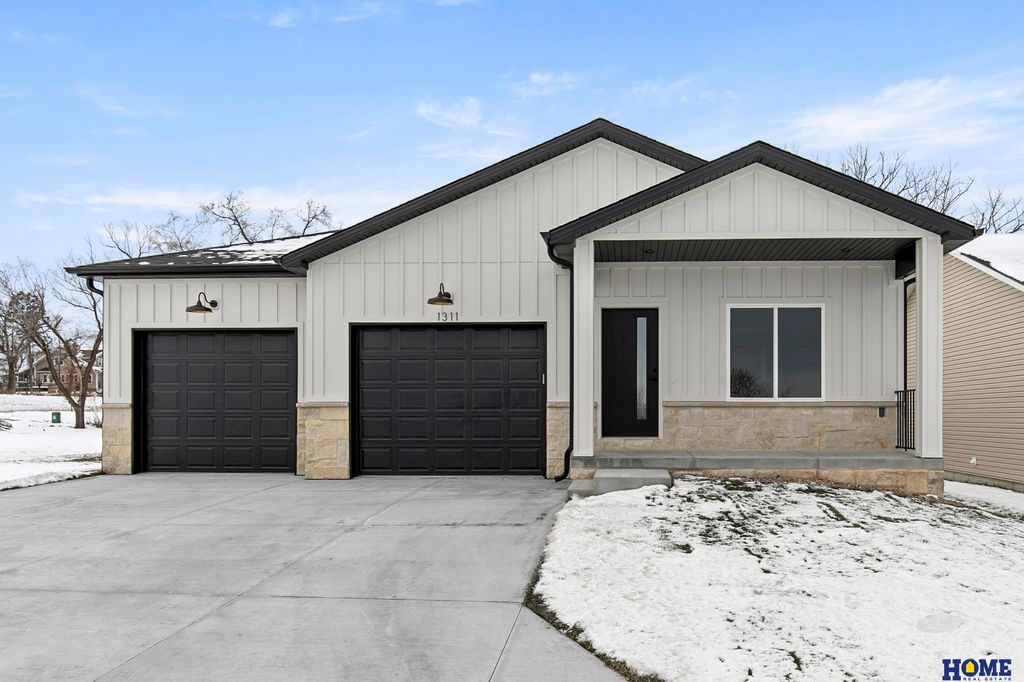 1311 SW 36th Street, Lincoln, NE 68522