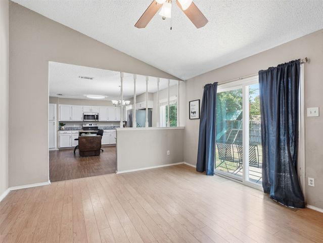 6206 Hott Springs Drive, Arlington, TX 76001