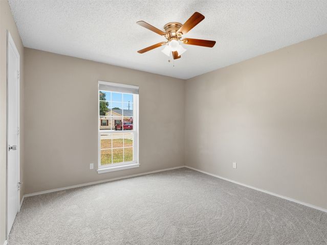 6206 Hott Springs Drive, Arlington, TX 76001