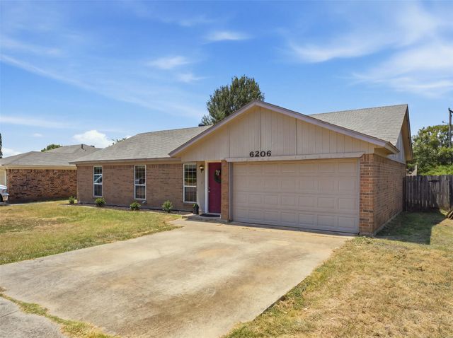 6206 Hott Springs Drive, Arlington, TX 76001