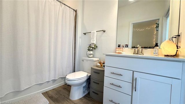 20100 Napa LOOP, Estero, FL 33928