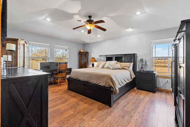 670 Farm Road 196 N, Blossom, TX 75416