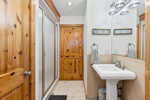 670 Farm Road 196 N, Blossom, TX 75416