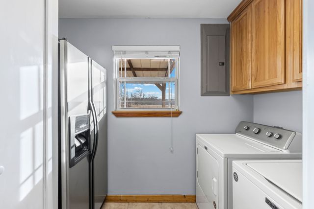 670 Farm Road 196 N, Blossom, TX 75416