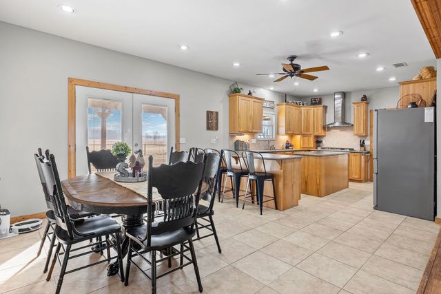 670 Farm Road 196 N, Blossom, TX 75416