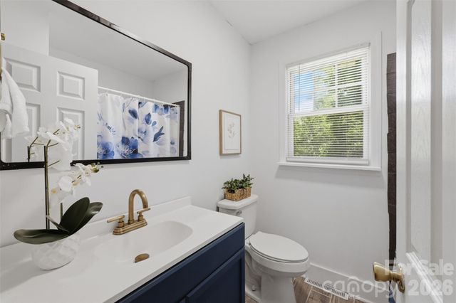 1320 Tom Fox Street, Morganton, NC 28655