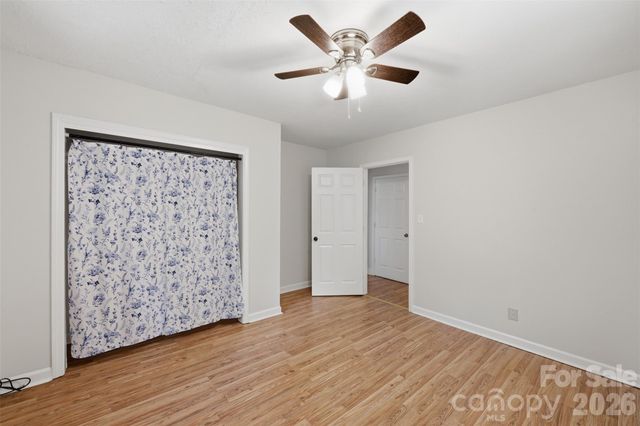 1320 Tom Fox Street, Morganton, NC 28655