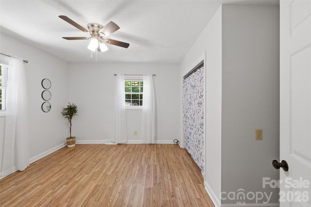 1320 Tom Fox Street, Morganton, NC 28655